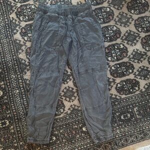 Bell Dahl joggers